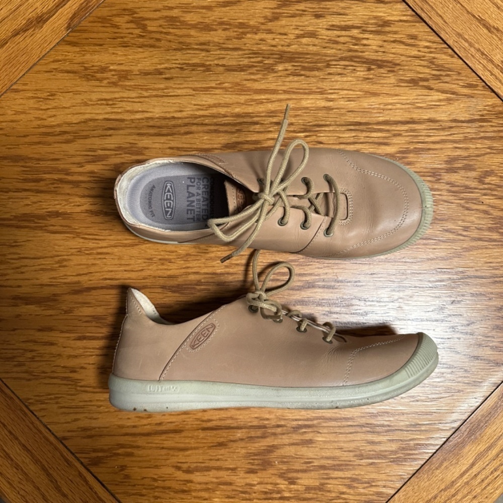 *KEEN* Tan x White Casual Sneakers Size 8.5